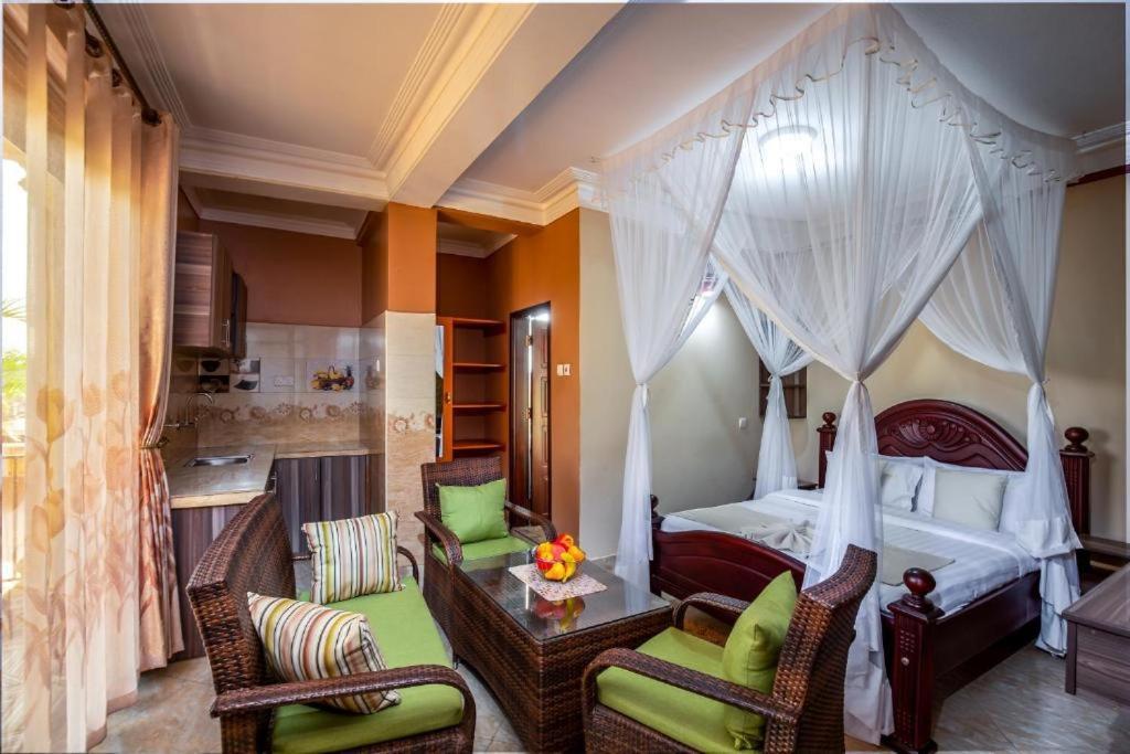 Keba Xpress Hotel - Entebbe Eksteriør billede