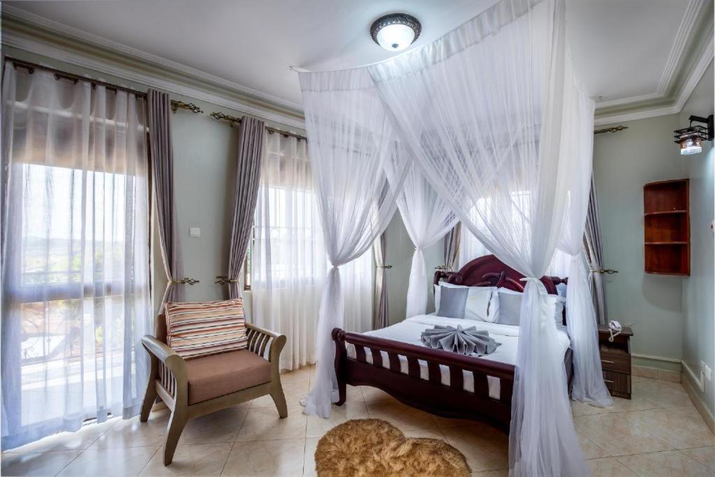 Keba Xpress Hotel - Entebbe Eksteriør billede
