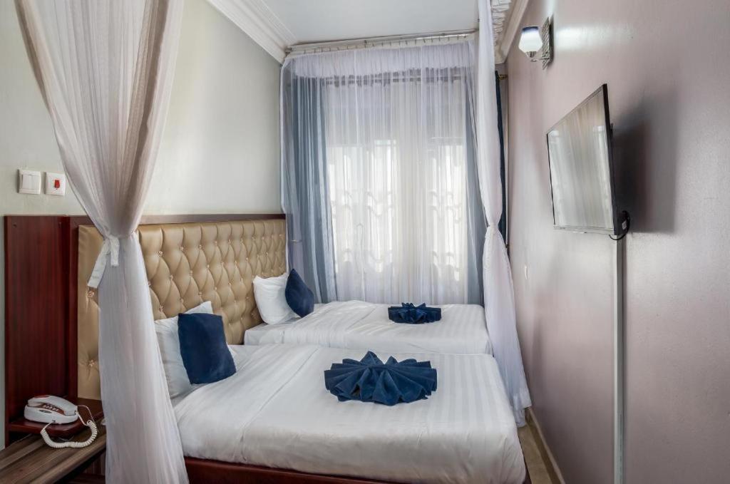 Keba Xpress Hotel - Entebbe Eksteriør billede